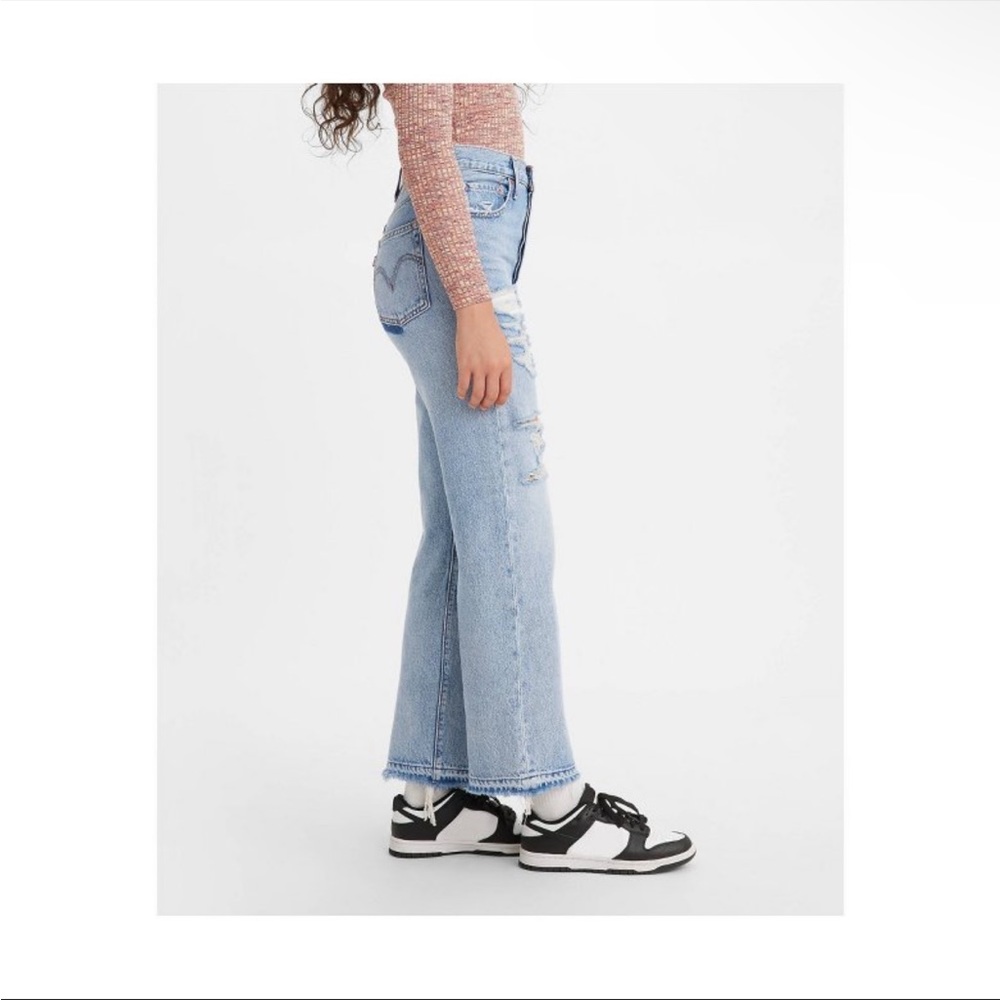Levi's Women's Ultra-High Rise Ribcage
Straight Jeans - Haley's Comment - Picture 2 of 7